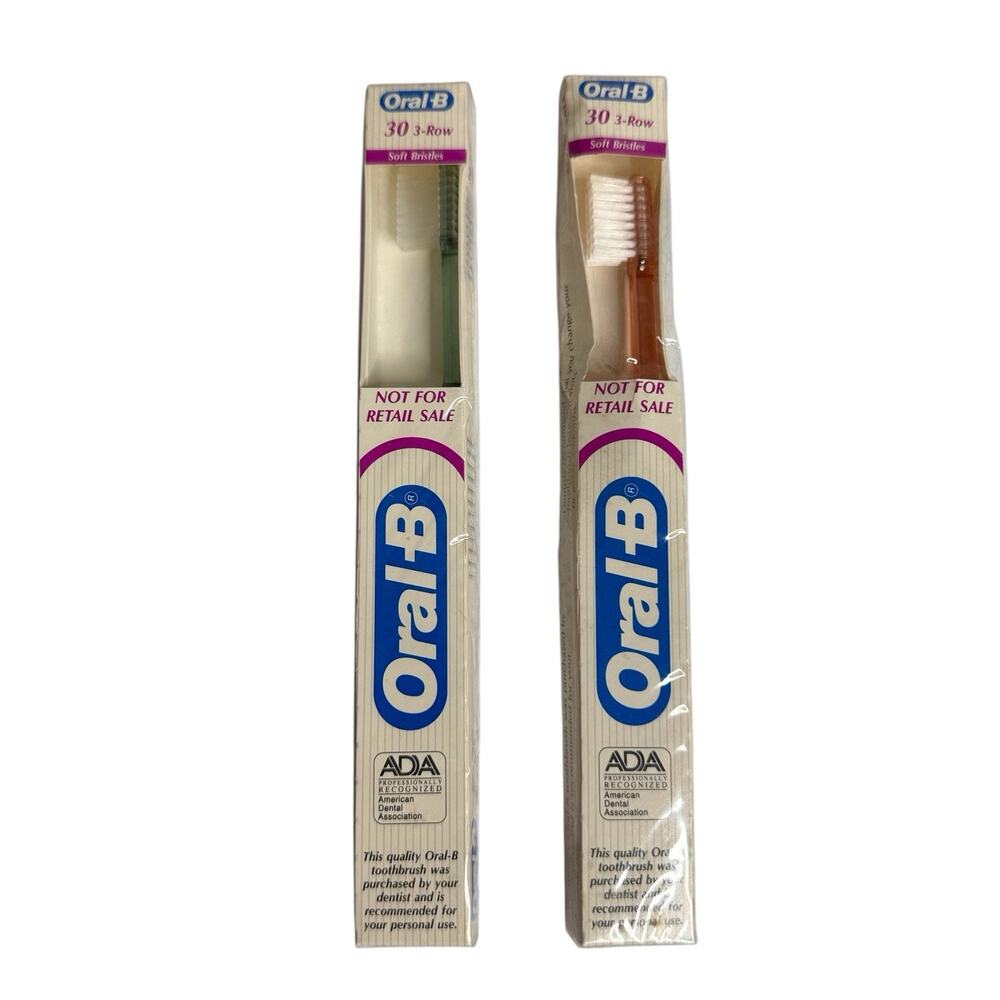Oral-B 30 3-Row Soft Bristles Adult Toothbrush’s 1988 Lot of 2 Vintage USA